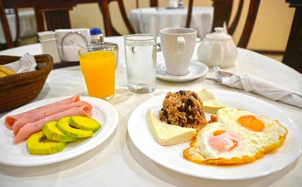 Hotel Internacional 马那瓜湖 外观 照片